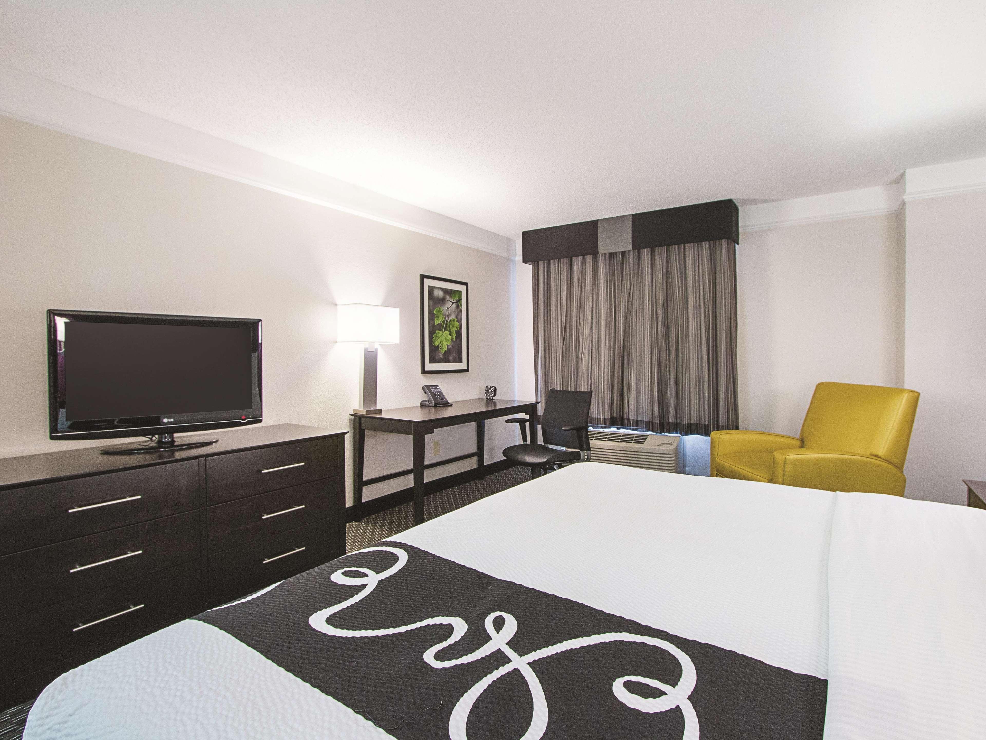 La Quinta By Wyndham Plantation At Sw 6Th St Hotel Bagian luar foto