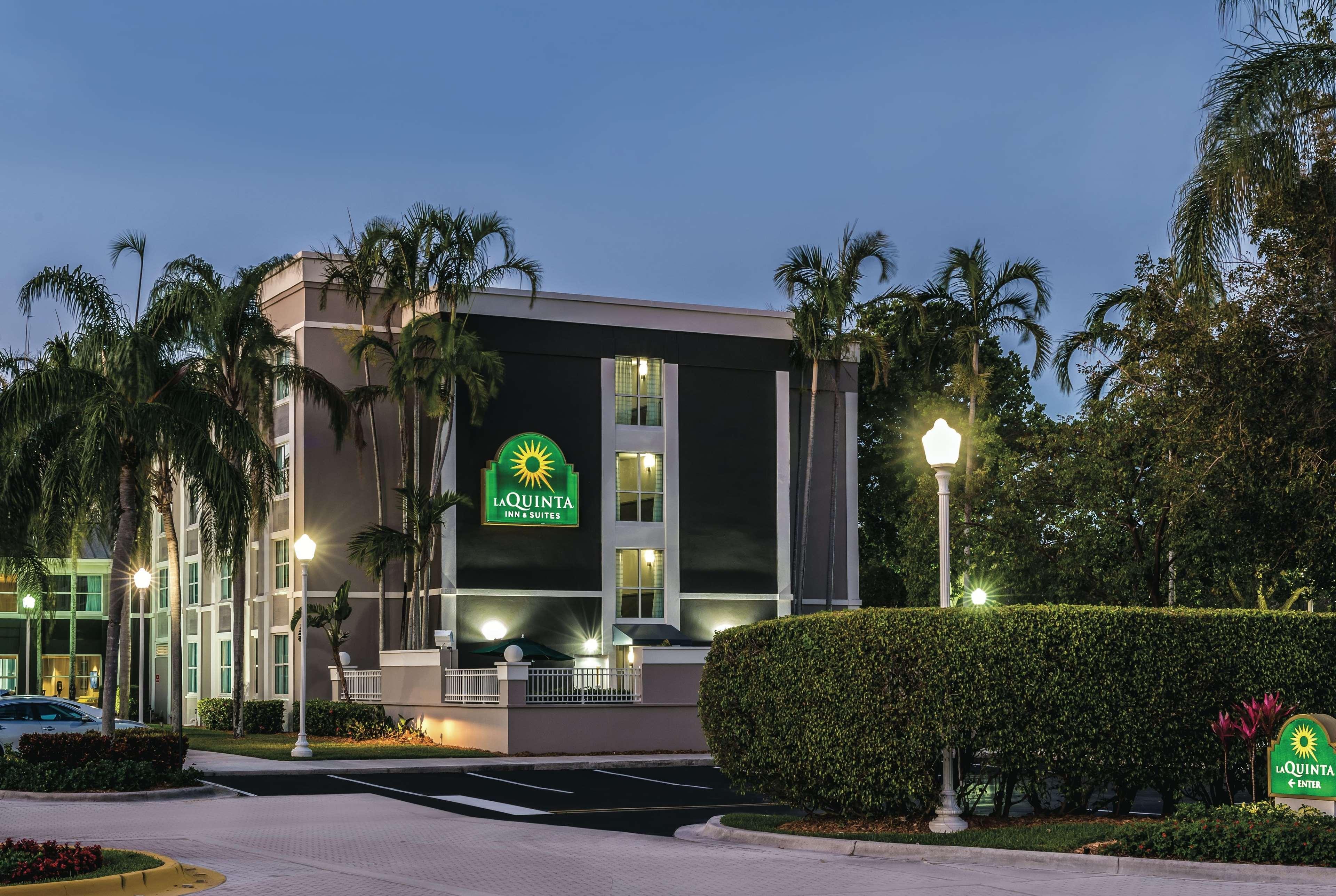 La Quinta By Wyndham Plantation At Sw 6Th St Hotel Bagian luar foto
